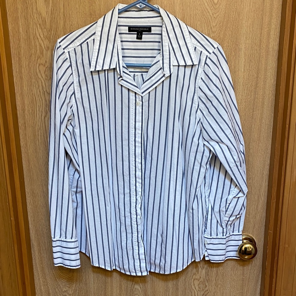 Banana Republic Blue and White Striped Shirt